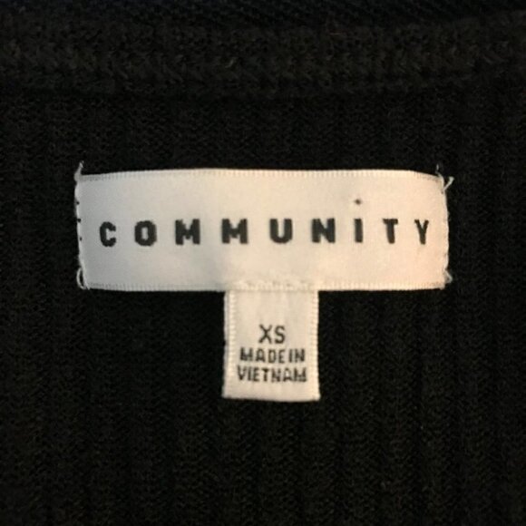 Aritzia  - Community Black Cropped Tank Size XS - Picture 2 of 4